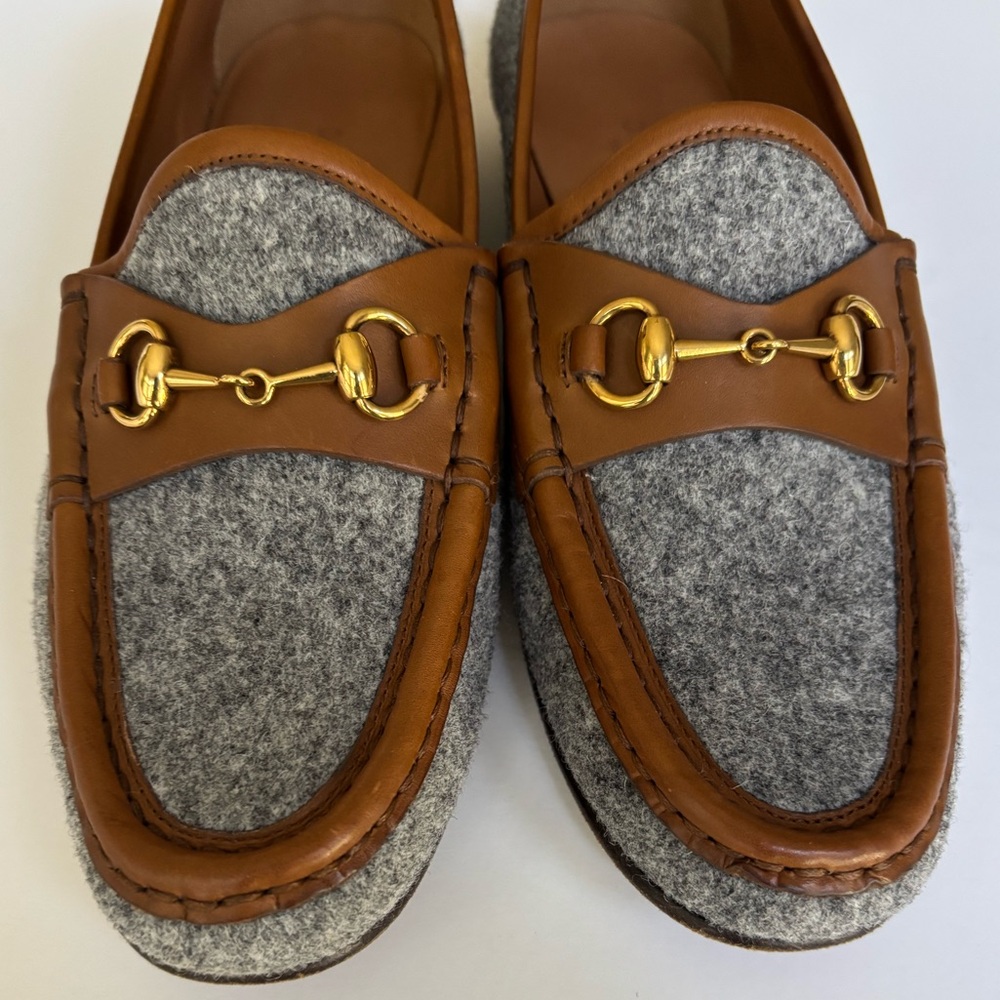 Gucci Women’s Horsebit Loafers | Size 36 | Grey wool-felt | Tan Leather